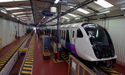 First Elizabeth line train runs on test track