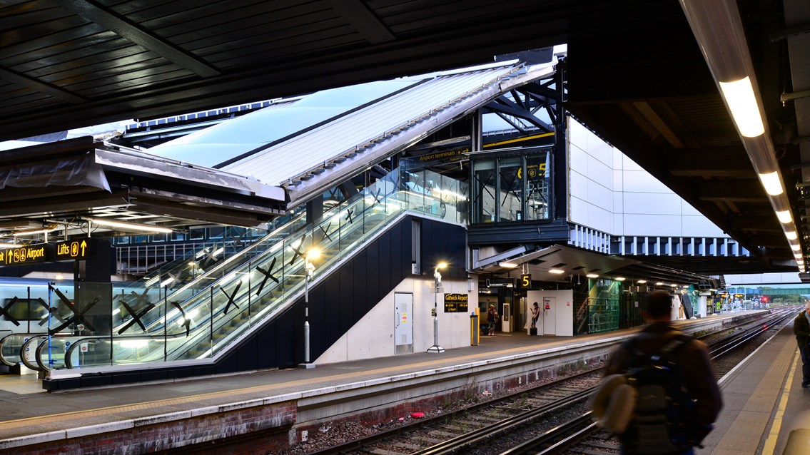 gatwick airport new station