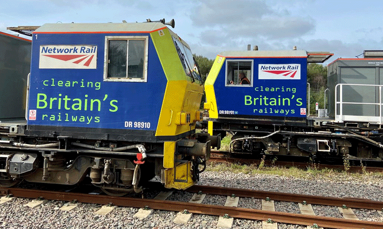 Network Rail introduces leaf blasting trains across Northwest rail