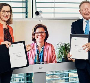 Deutsche Bahn (DB) and Fortescue Future Industries (FFI) signing a Letter of Intent for the technology