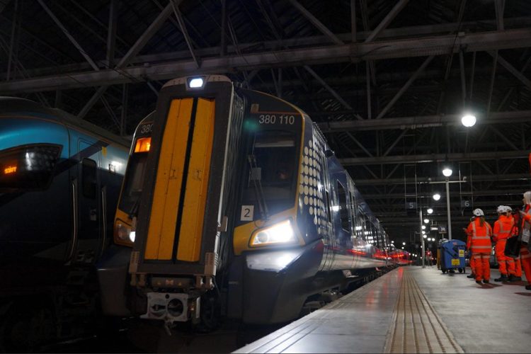 electric train glasgow barrhead