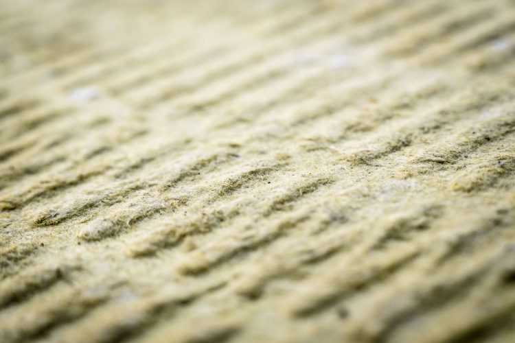 Lapinus - Stone wool is made of natural rock, spun into wool