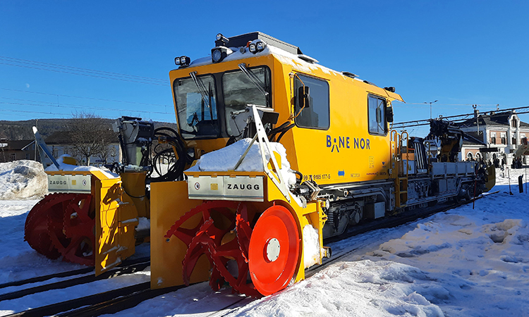 3_ZAUGG-Bahnschneefrässchleuder nach ECM 4 gewartet