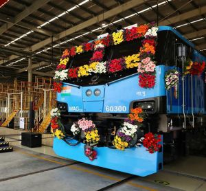 Alstom_Delivers_300th_Electric_Locomotive_Indian_Railways (1)