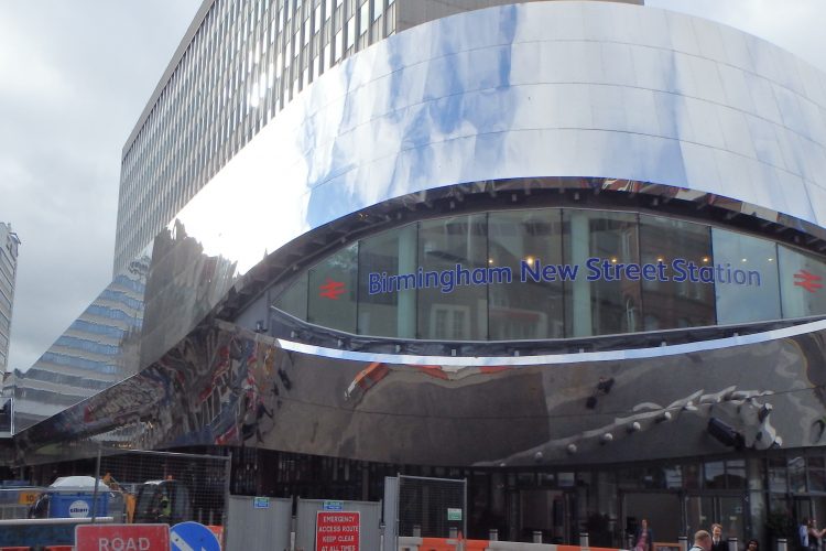 Birmingham New Street station installs state-of-the-art advertising screens