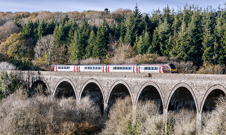 Bombardier Transportation extends Train Services Agreement with Arriva CrossCountry