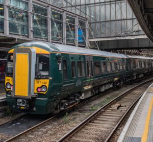 New Class 387 Electrostar EMUs begin operation on Thames Valley services