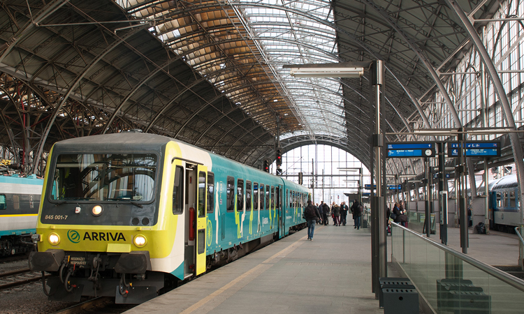 are dogs allowed on trains in prague