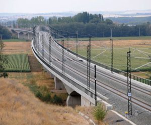 Developing a sustainable Spanish high-speed rail network