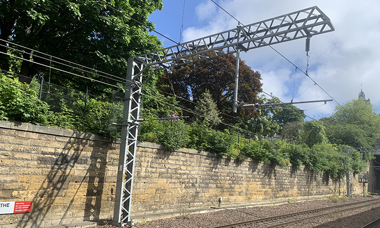 Electrification mast that will be used on the Fife Circle Line