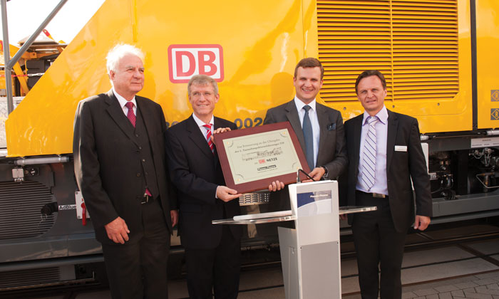 Figure 2: Presentation and official handover of the TIF to DB Netz AG during InnoTrans 2016