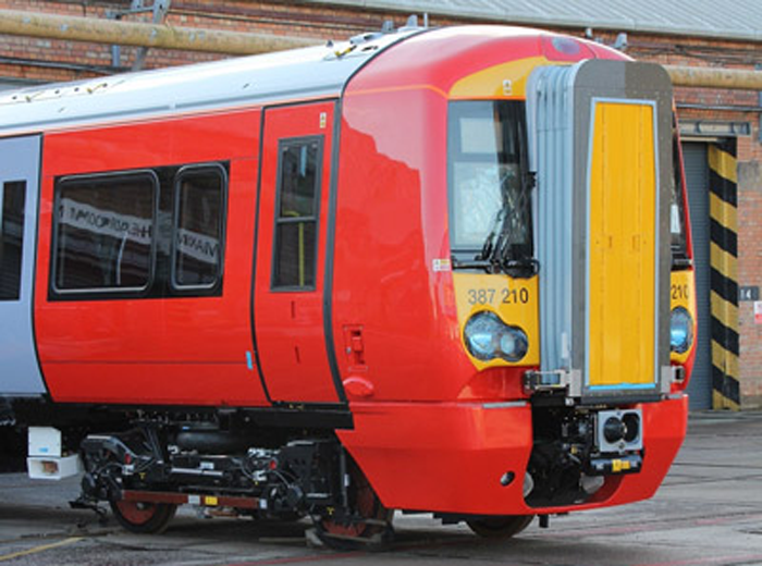 First new Gatwick Express Class 387/2 EMU enters service