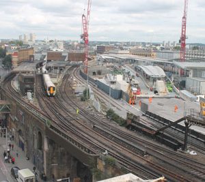 First rails arrive at Borough Viaduct for London Bridge Thameslink Programme