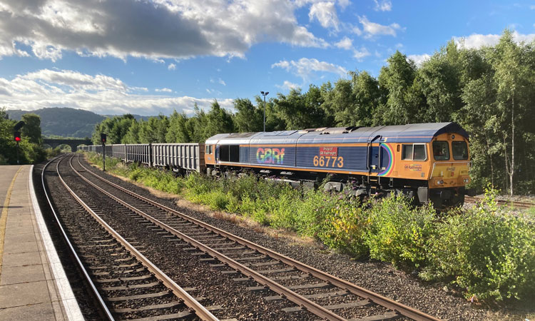 Welsh slate aggregate is being transported from Llandudno to Luton via rail freight for the first time ever