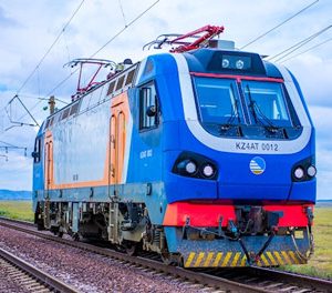 High-speed record set in Kazakhstan with KZ4AT locomotive