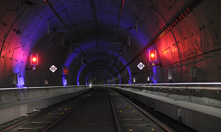 Inside the new Atocha-Chamartín tunnel, in service since July 2022.