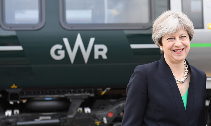Prime Minister opens railway sidings for new electric services