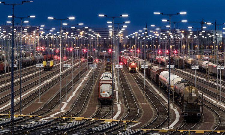 Deutsche Bahn to convert all lighting systems to sustainable LED lamps