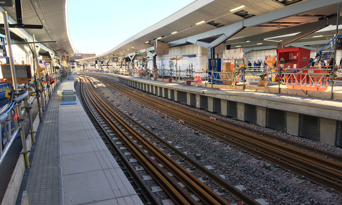 London Bridge final track laid