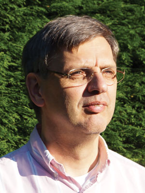 Marcel Van Velthoven, CEO of ZNAPZ