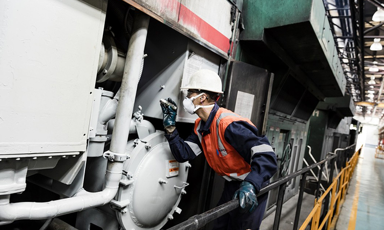 Daily maintenance on non-Alstom locomotive