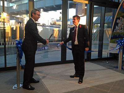 New Oxford to London rail line opens