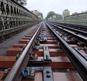 Network Rail completes critical track work on historic Thames Bridge