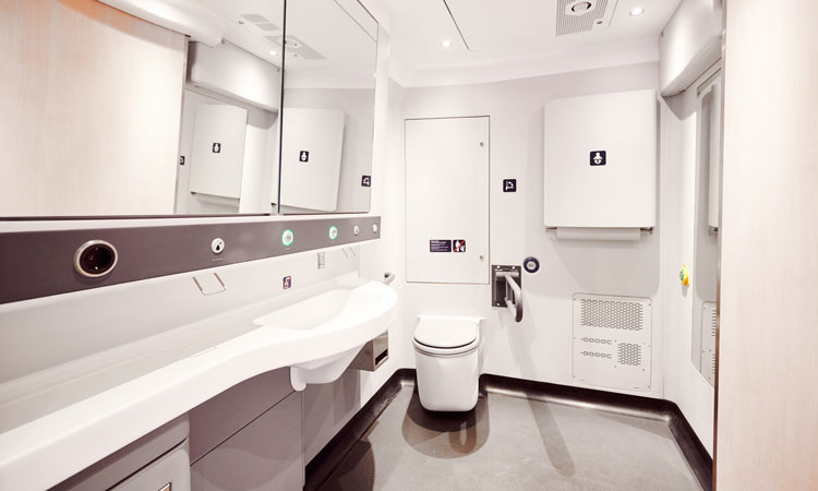 ÖBB Nightjet comfort couchette car barrier-free wc