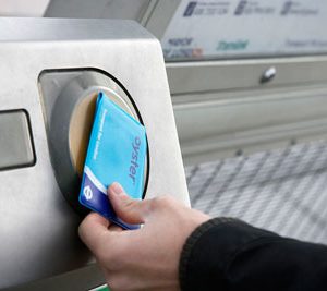 Oyster and contactless pay as you go extended to Gatwick Airport