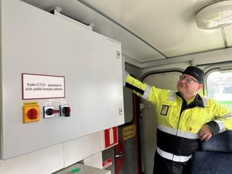Ilpo Lavonen was involved in the installation of the ETCS on-board unit (OBU) on the Sr1 test locomotive
