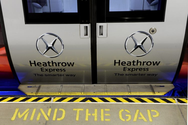 Heathrow Express installs platform gap-fillers