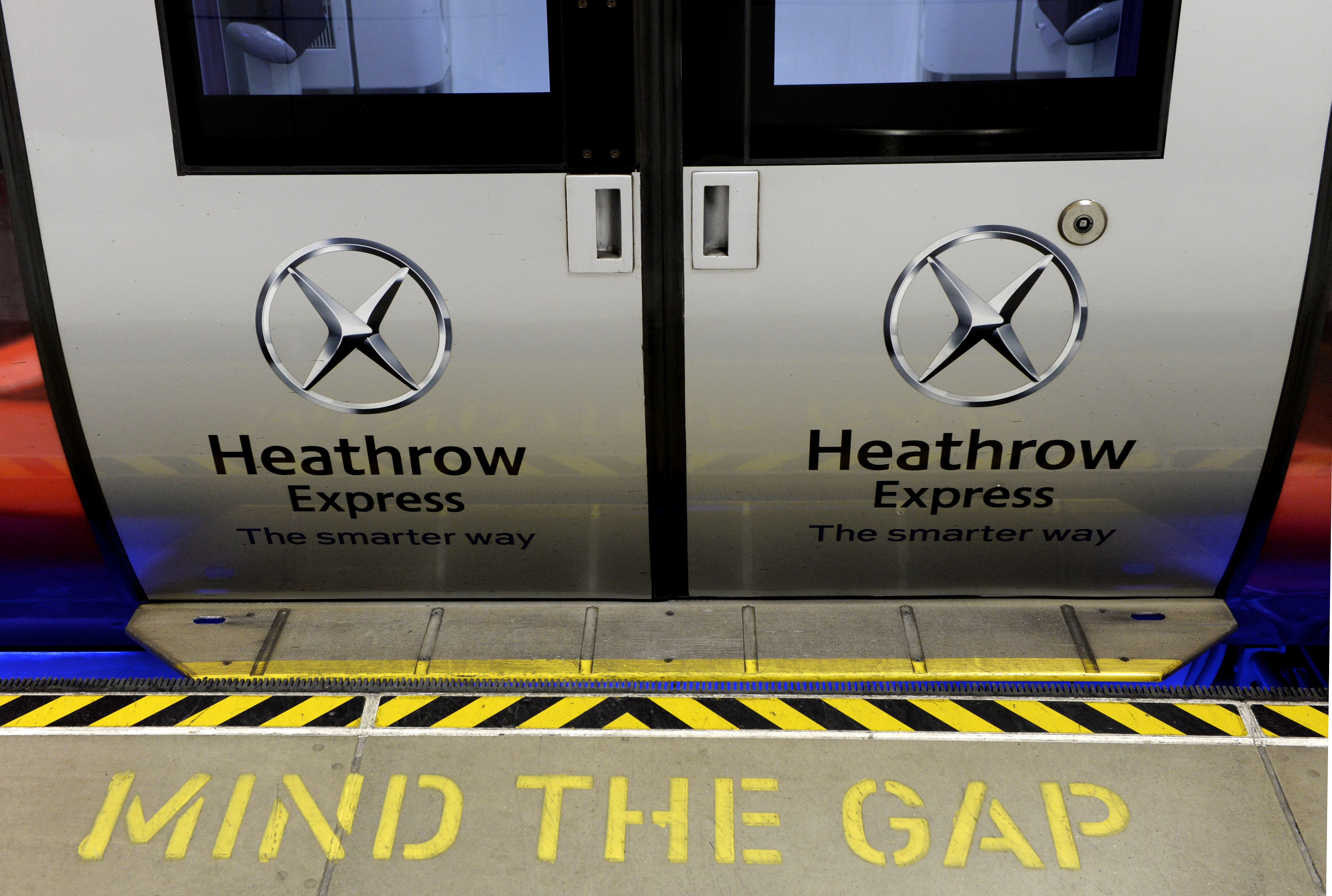 Heathrow Express installs platform gap-fillers