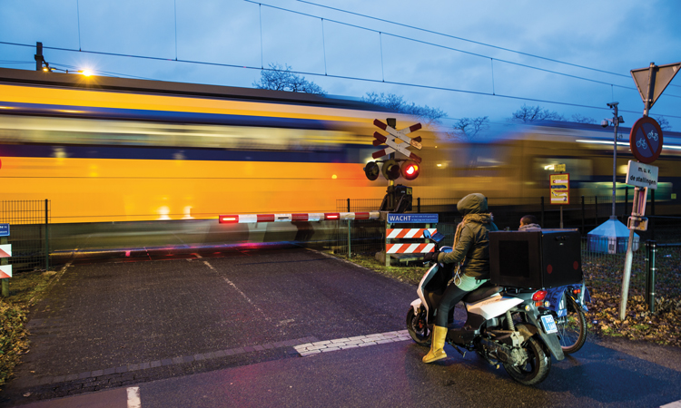 ProRail: Motivated to reduce risk at level crossings