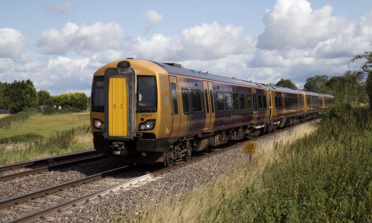 West Midlands Trains and Porterbrook sign agreement to improve reliability