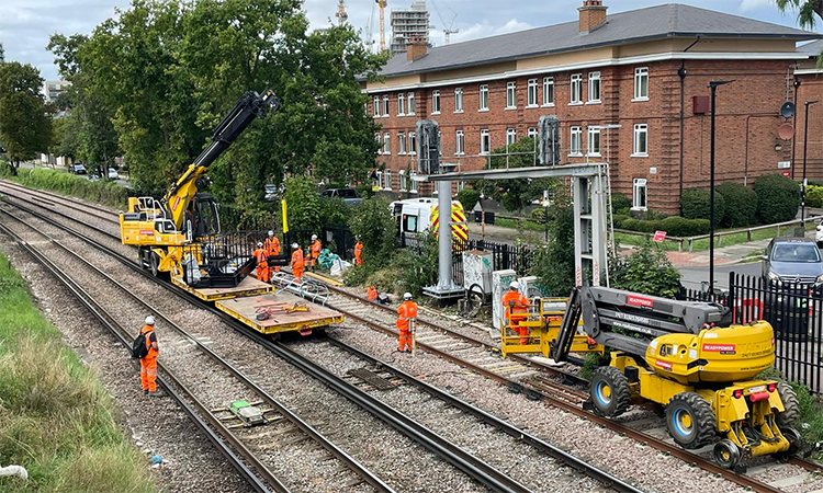 Resignalling being commission near Kew Bridge