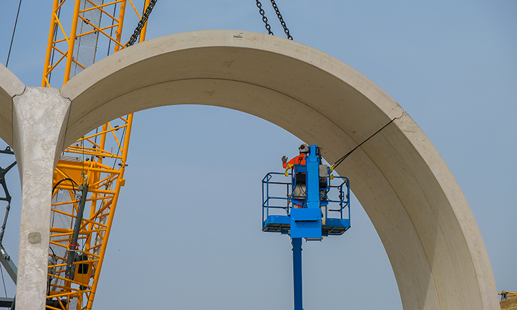 Roof segment being positioned during construction of the Greatworth green tunnel - September 2023