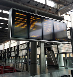 Bespoke CIS display support for St Pancras