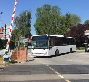 Cross-sector collaboration to improve level crossing safety in France