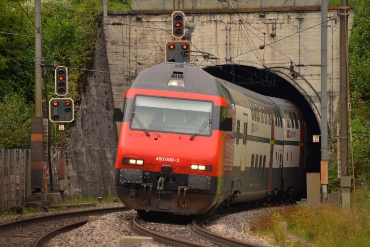 SBB awards Bözberg railway tunnel contract to Implenia