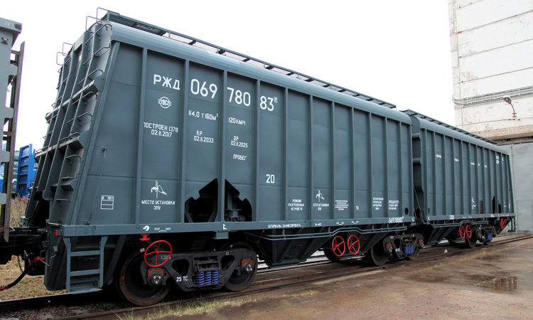 UWC receives certification for two articulated hopper cars