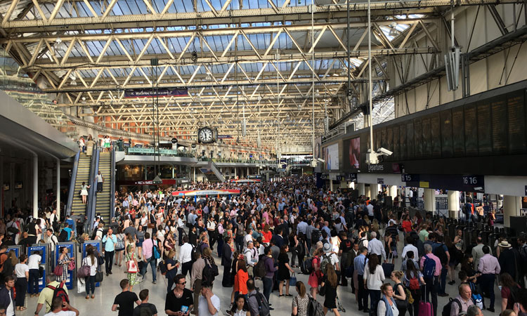 Waterloo train station