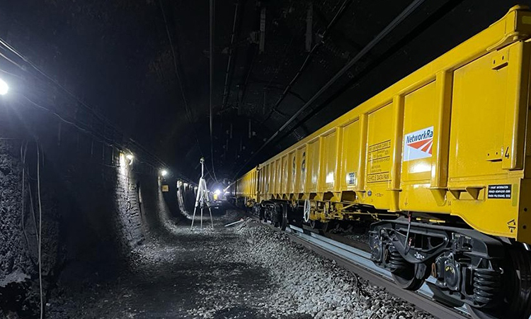 Working inside Severn Tunnel to renew the track