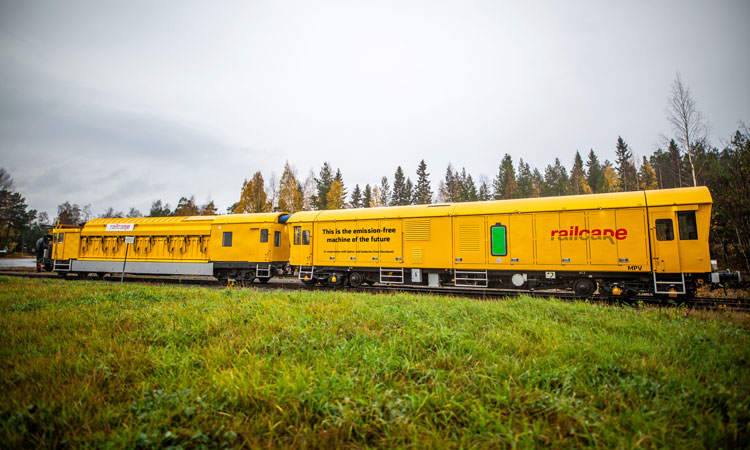 ABB contributes to the world’s first emission-free rail maintenance vehicle