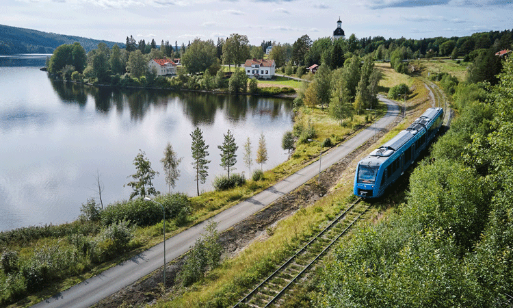 Alstom's Coradia iLint hydrogen train makes its Swedish debut