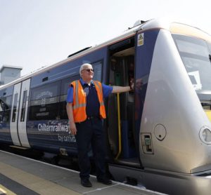 Chiltern Railways unveils emission-free battery operated HybridFLEX train