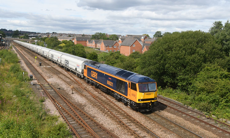 GB Railfreight agrees new locomotive maintenance deal with DB Cargo UK