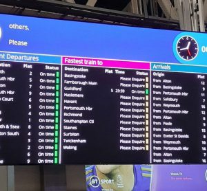 New LED passenger information screen on trial at London Waterloo station