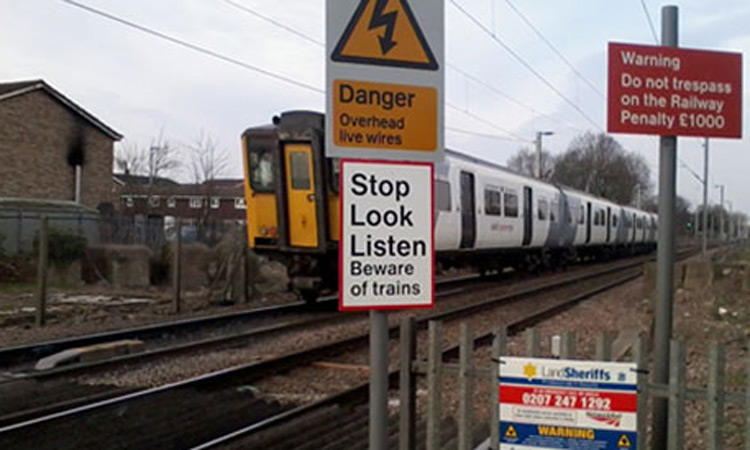 Uk Government Plans To Make Private Level Crossings Safer Global Railway Review