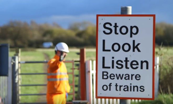 Lights warning system to improve level crossing safety in East Anglia