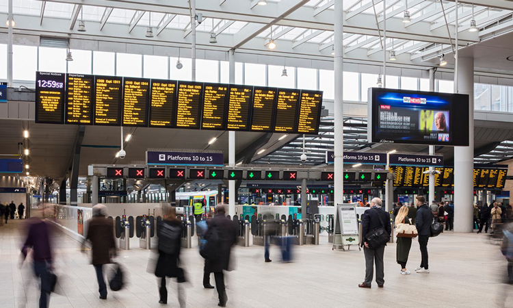 Overall passenger satisfaction increases across Southern England